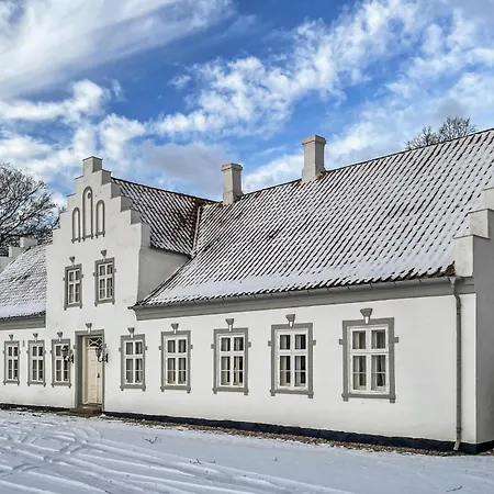 Hébergement de vacances Pet Friendly In Haarby With Sauna Hårby